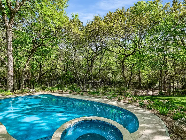 3117 Eanes Cir — Photo 17