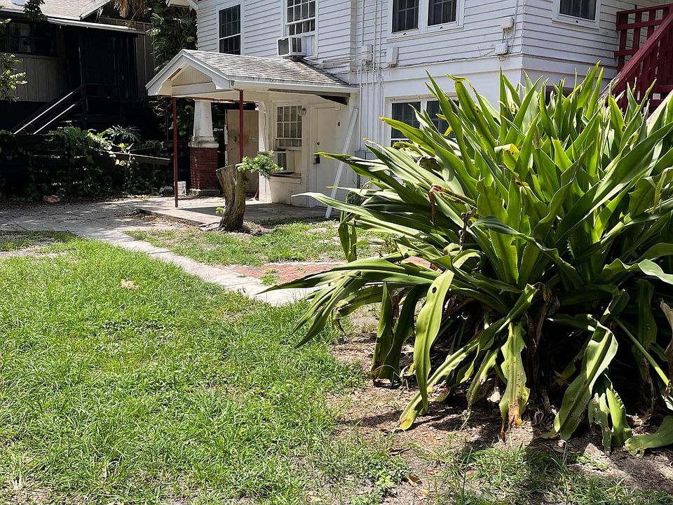 1st image of 614 Tanglewood St #4