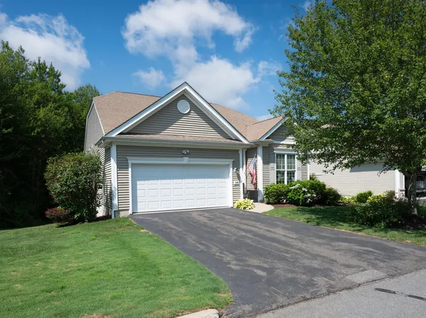 106 Country Club Drive #106, Oxford, CT 06478