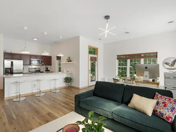 2850 Cedar Ave S Unit 101, Minneapolis, MN 55407