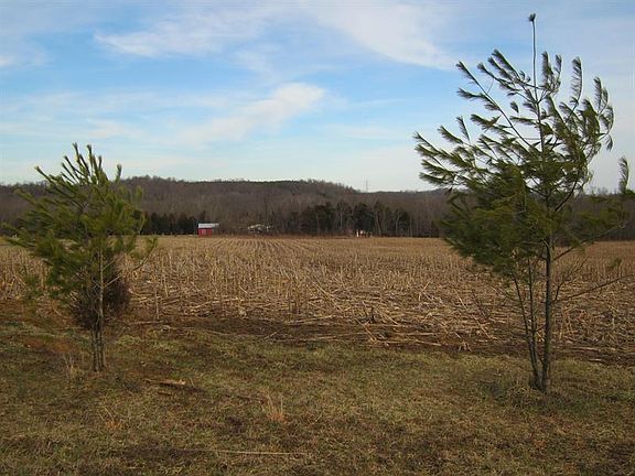 3rd image of 1700 Zion Ln