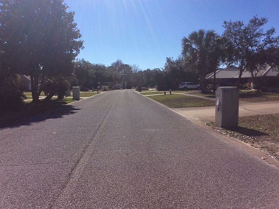 5th image of 44 Indian Bayou Dr