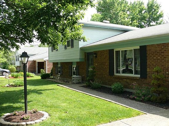 2nd image of 5851 Winchester Dr