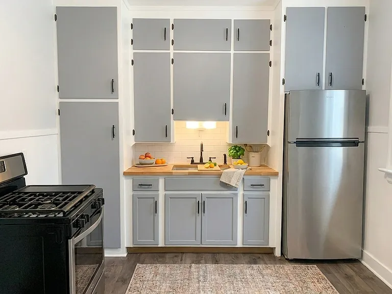 126 Oxford Ave #2 — Photo 5