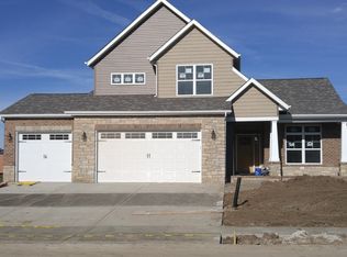 236 Oakshire Dr E, Glen Carbon, IL 62034