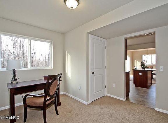 5th image of 52 Cannonball Ln