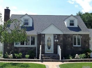 1778 Gerald Ave, East Meadow, NY 11554