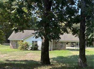 27 Tuscohoma Church Rd, Holcomb, MS 38940