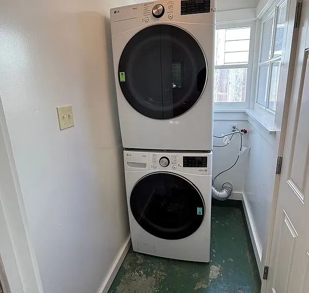 875 Huron Ave — Photo 22