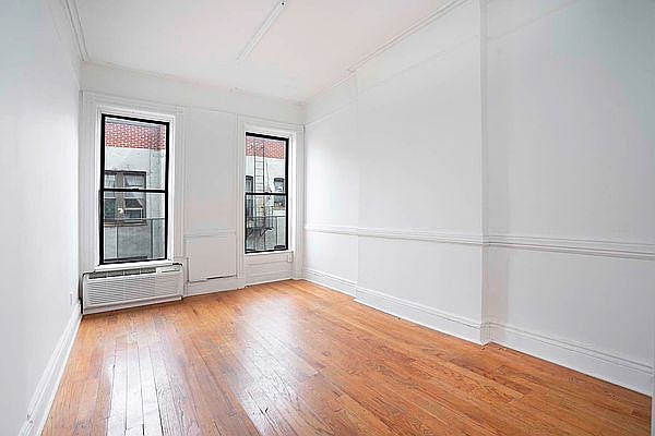 1st image of 1181 Rogers Ave APT 2