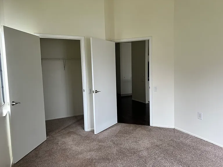 Orchard Place Apartments — Photo 6