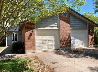 2006 Courtney St #A, Austin, TX 78745
