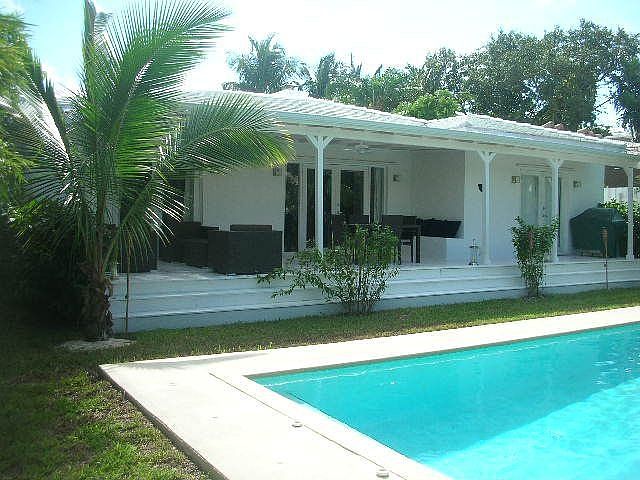 Deck Pool area