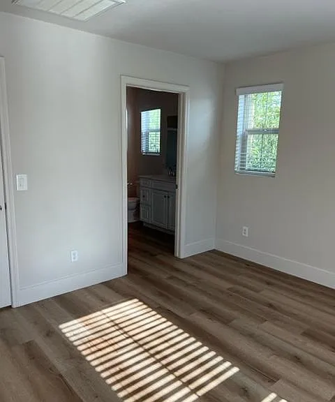 7249 N Maple Rd — Photo 17