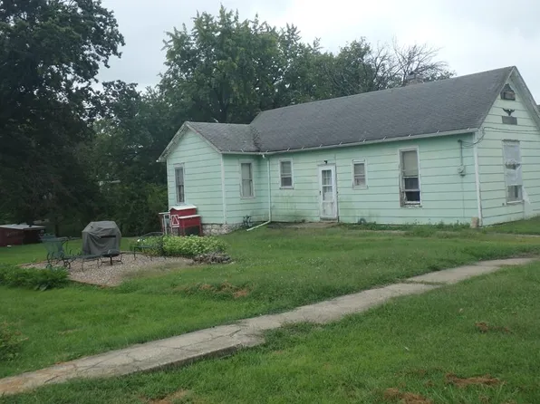 604 N Main St, Edina, MO 63537