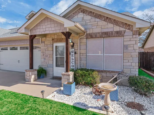 2224 Cobblestone Ct, Granbury, TX 76049