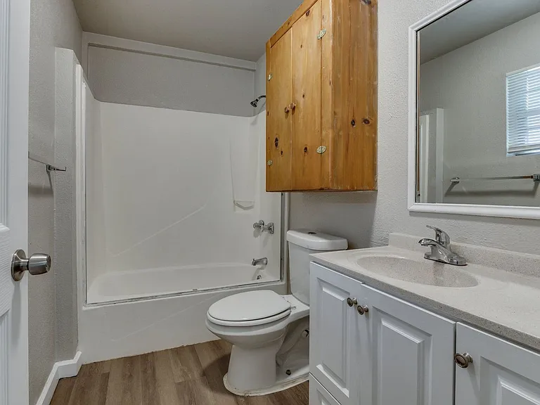 1005 SW 63rd St — Photo 38