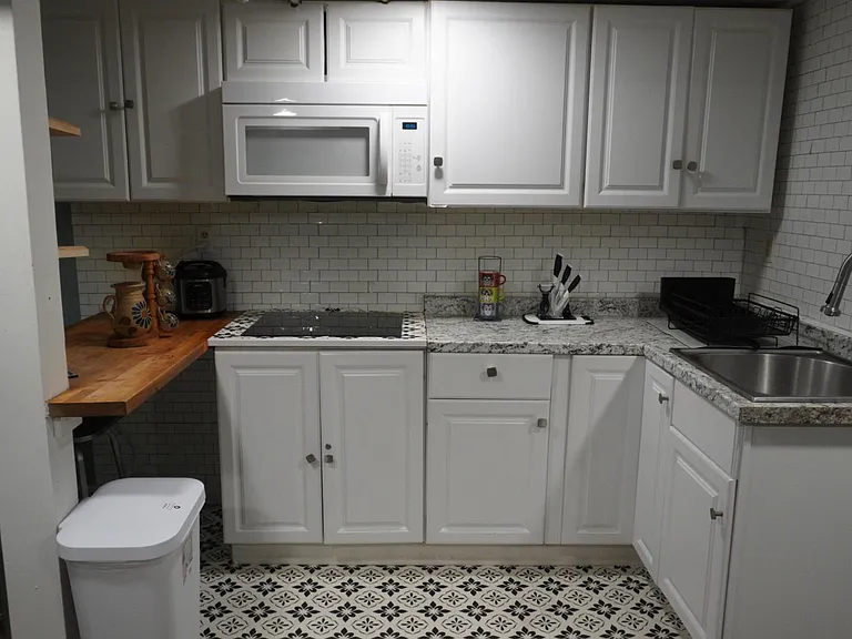 193 Webster Ave — Photo 8