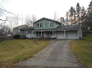 116 Brookview Dr, Edinboro, PA
