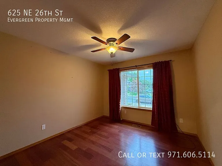 625 NE 26th St — Photo 23