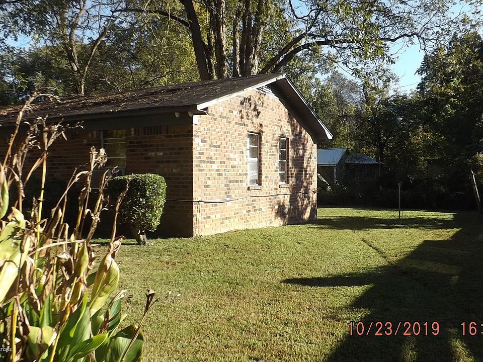 2nd image of 236 Dorothy St