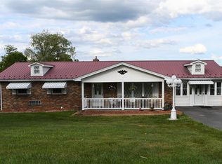 136 Briarwood Ln, Rural Retreat, VA 24368