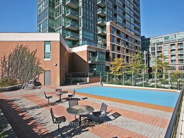 1171 Queen St W #305 — Photo 31