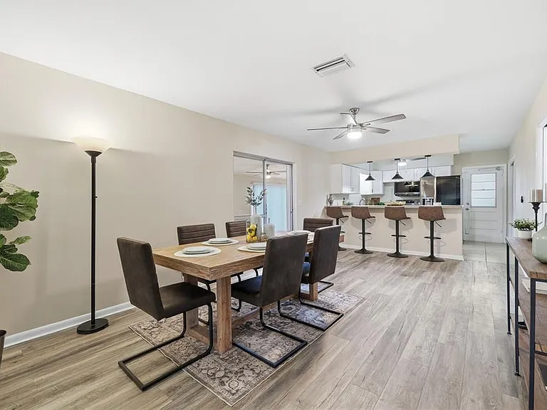 2327 W Knollwood Pl — Photo 16