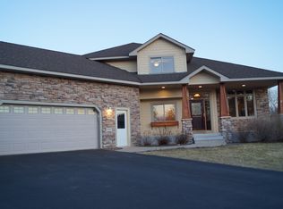 18483 5th St, East Bethel, MN 55011