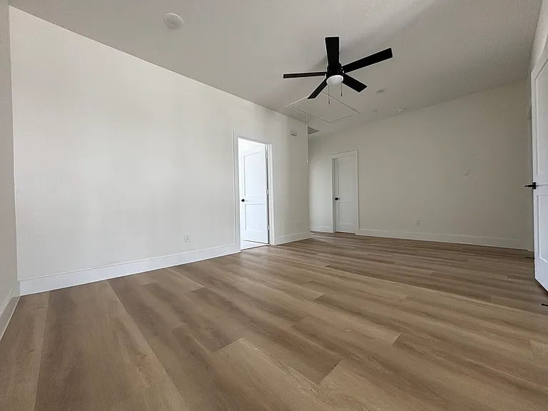 4444 Fatima Dr — Photo 14