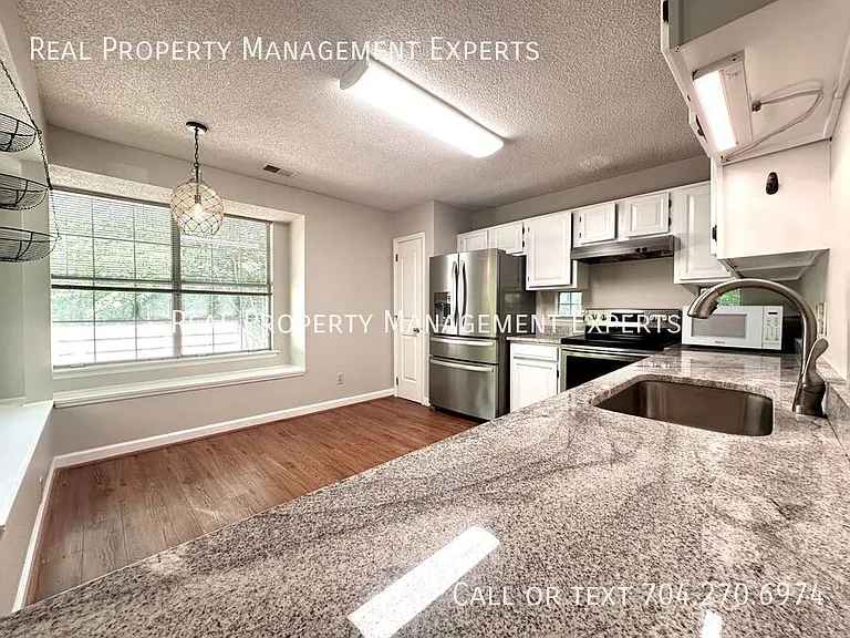 801 Water Wheel Ct — Photo 3