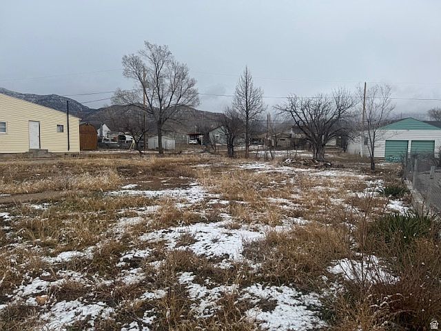 2nd image of 121 8 W