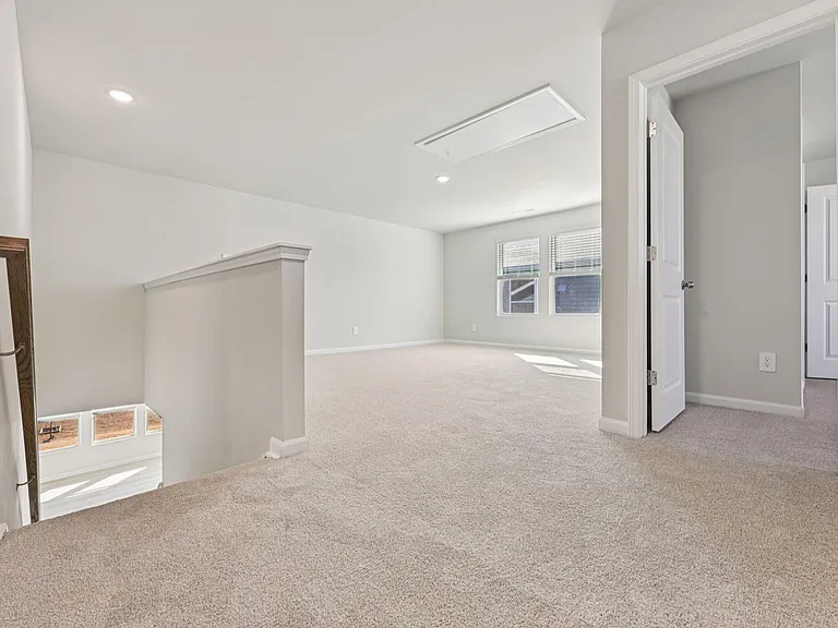 316 Karlov Rd — Photo 5