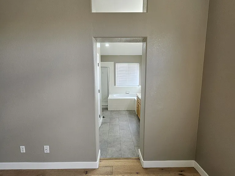1836 Winding River Ct — Photo 33