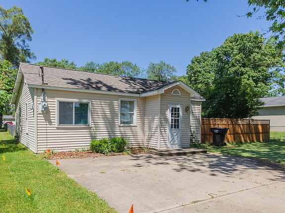 2nd image of 10959 Toledo Ave
