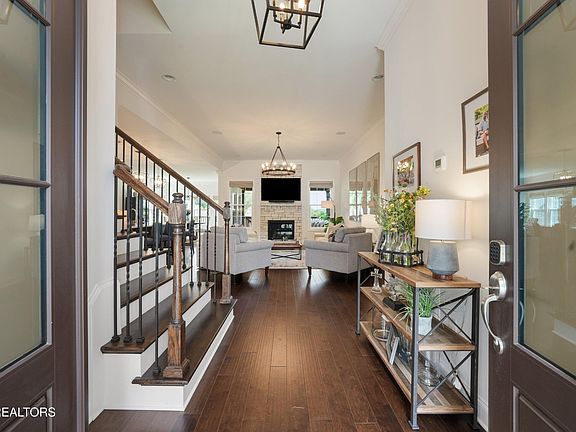 4th image of 8307 English Hill Ln