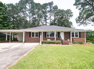 205 N Augusta Ave, Benson, NC 27504