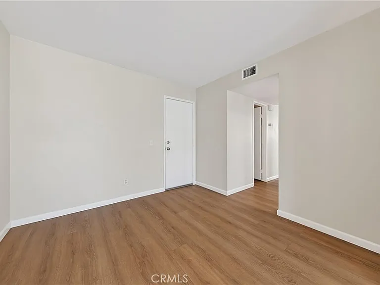 26236 Lawton Ave — Photo 8