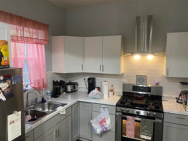 313 S Albany Ave #2 — Photo 8