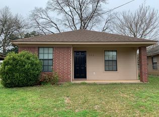 703 Emerson St, Kilgore, TX 75662