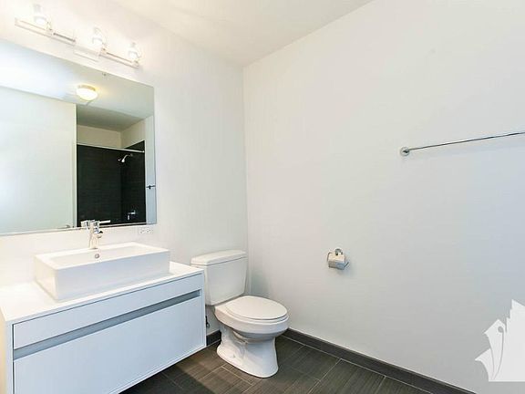 2nd image of 1343 S Wabash Ave #1612