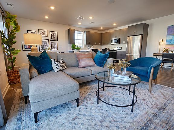 2nd image of 100 Forge Cir #8202