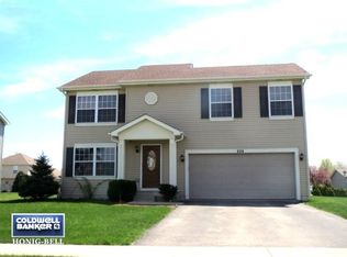 624 Maplewood Dr, Minooka, IL 60447