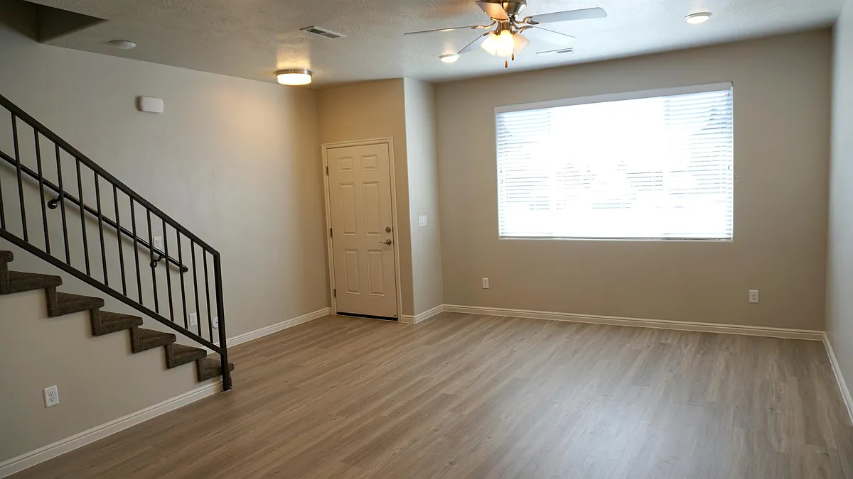 Building Photo - 3720 Gates Cir