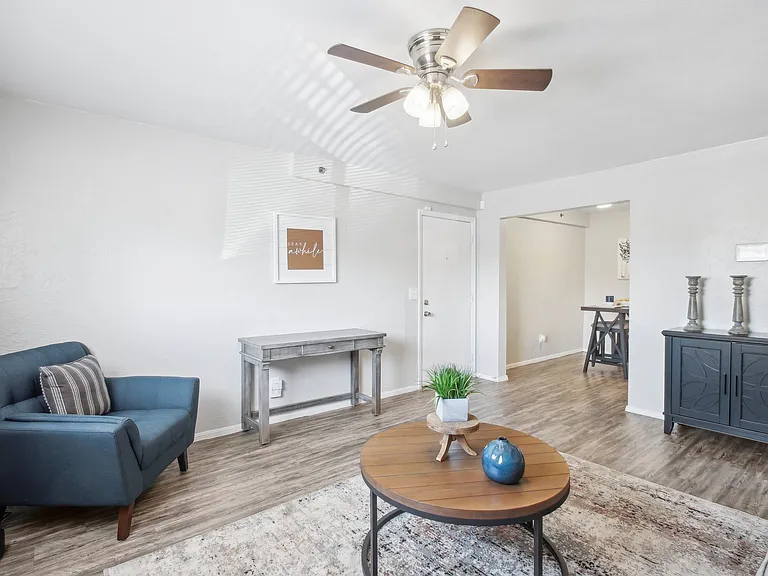 Highland Park Apartments — Photo 8
