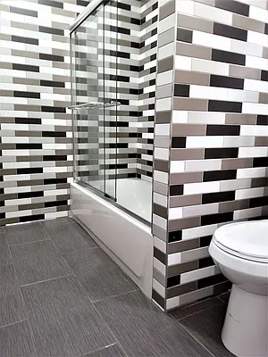 Rented by The Hamilton Group | media 6