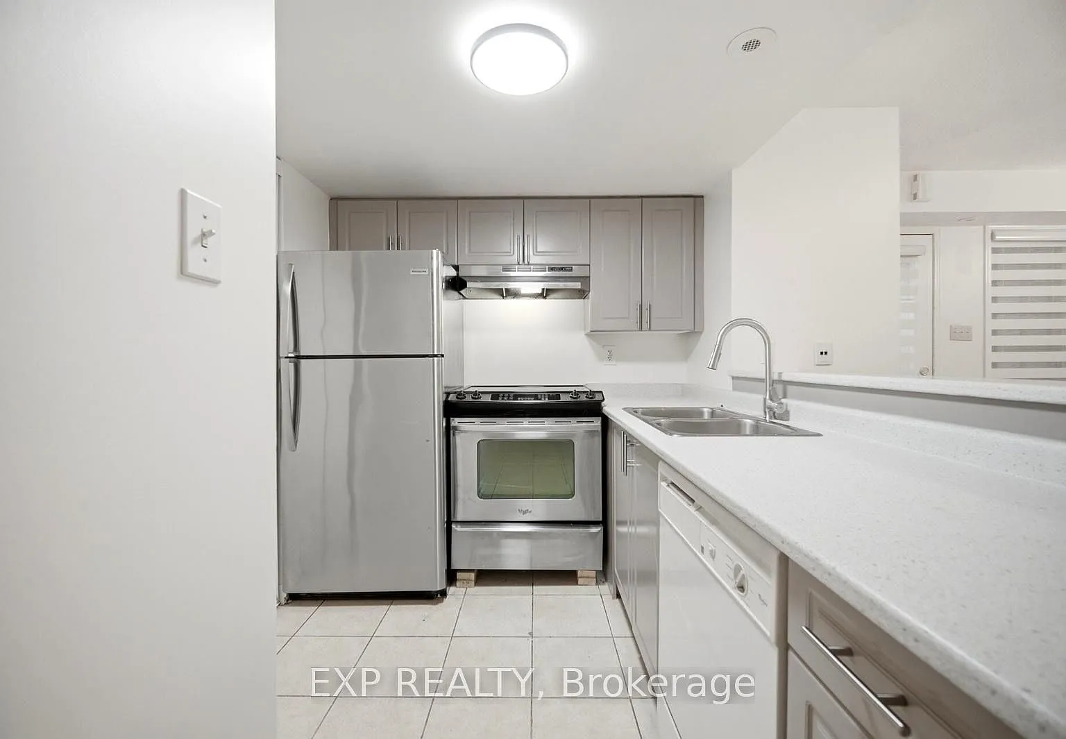 2 bed, $2,300 — Photo 2