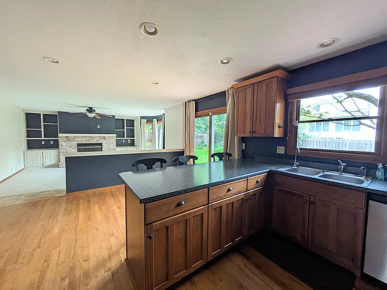 25 Ravenwood Cir — Photo 8