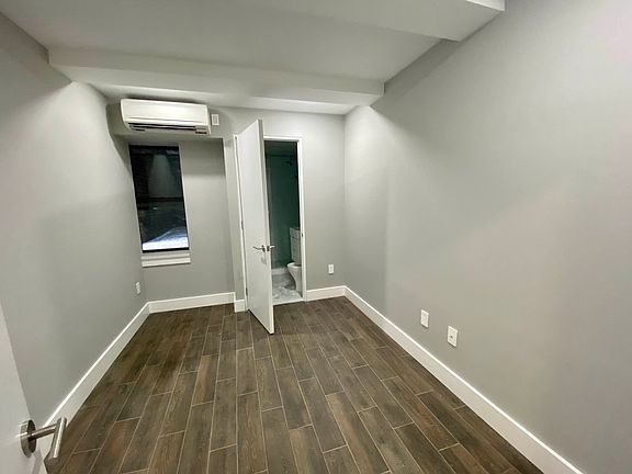 2nd image of 311 W 21st St #Ge