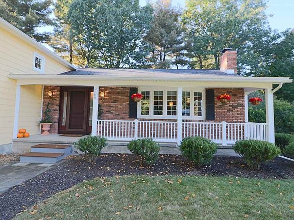 3rd image of 2508 Antonia Dr